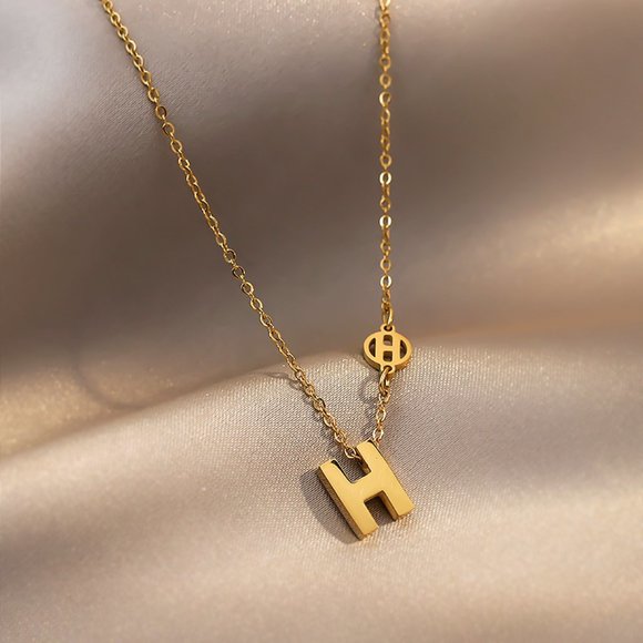 GOLICC Letter Pendant Necklace - Picture 2 of 11